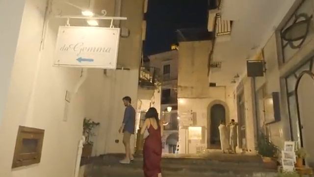 Amalfi, Italy Summer Nights - 4K60fps with Captions! смотреть онлайн