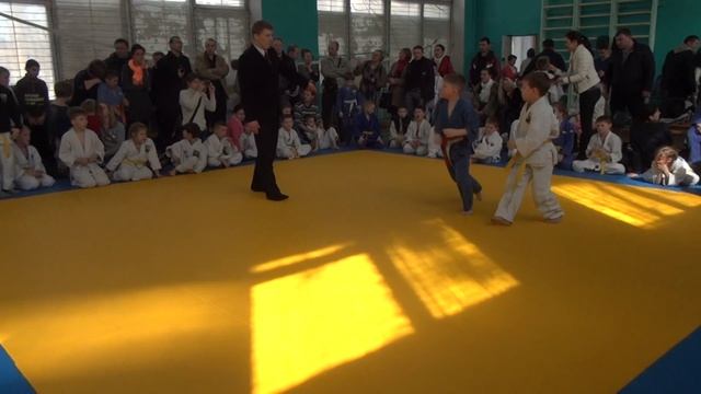 Кушнирук Святослав - Бирюков Олег. -35 кг. Турнир по дзюдо "Король татами" 27 МАРТА 2016 смотреть онлайн