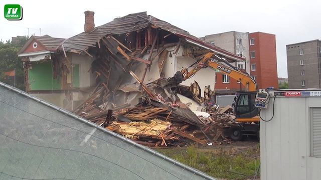 СНОС ДОМА 1930 года. Под МАГАЗИН "LIDL" смотреть онлайн