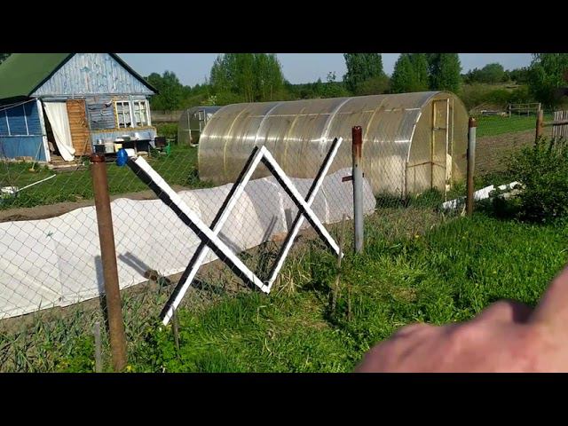 Интересная самоделка.Украшение сетки-рабицы. смотреть онлайн