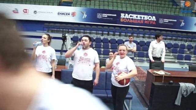Игроки БК "Енисей" дают мастер-класс для русского оркестра красноярской краевой филармонии смотреть онлайн