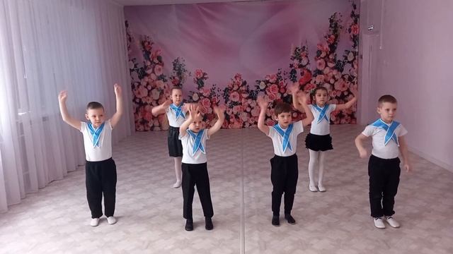 МКДОУ" Детский сад 8"ИГОСК Танец морячков смотреть онлайн