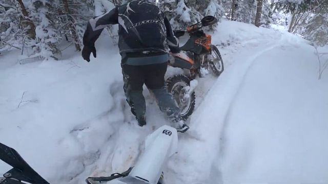 Прокатились в Hyvinkää Enduro 30.1.2021 смотреть онлайн