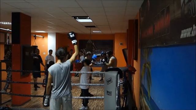 IMPACT BOXING Тренировка по бокс с Коко Колев в СК Импакт Боксинг - София смотреть онлайн