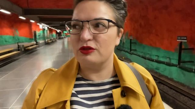 Стокгольмское метро - такое ли оно шикарное? смотреть онлайн