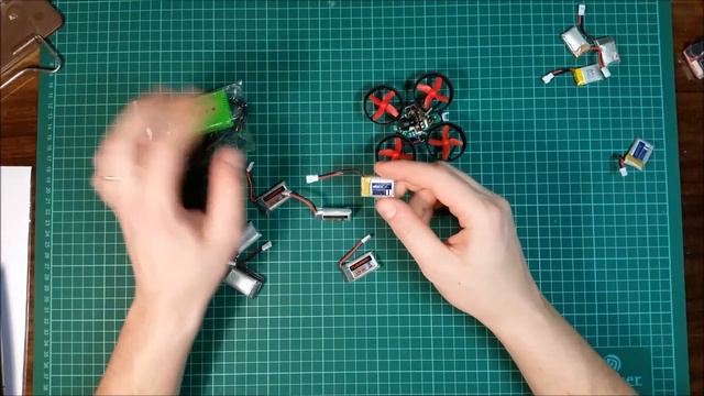 Eachine 010 Дешёвый Tiny Whoop от Banggood Процесс сборки. смотреть онлайн