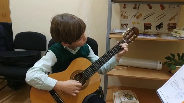 Метелев Николай. 8 лет. Классическая гитара. младшая группа. В. Калинин "Маленький испанец" смотреть онлайн