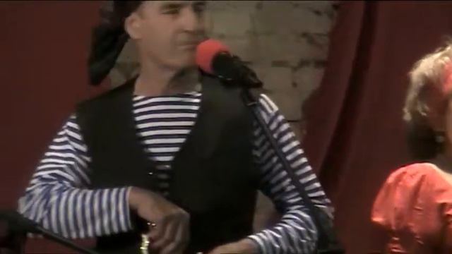 БАБУШКА ПИРАТА :) Команда РАПСОДИЯ, Синий троллейбус, Клайпеда 1.10.2017. смотреть онлайн