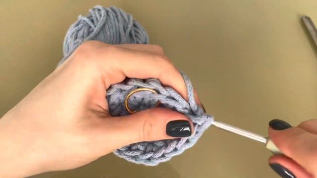 Crochet Basket Bottom Or Placemat - Free Pattern / вяжем крючком круглое дно корзины