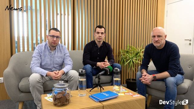 Топ позиция: JavaScript Engineer | NewsUK смотреть онлайн