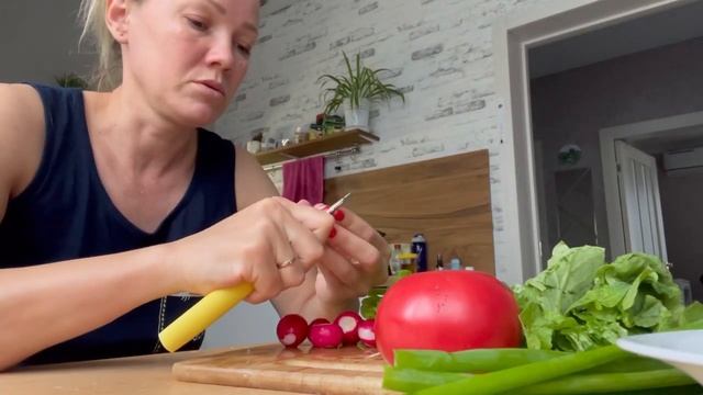 Вкусно слов нет! Неужели без теплицы что-то выросло на юге !? смотреть онлайн