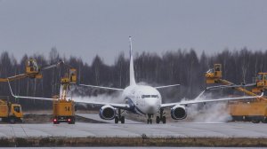 ДЕАЙСИНГ И ВЗЛЕТ Боинга  а/к «НОРДСТАР» | споттинг в Домодедов