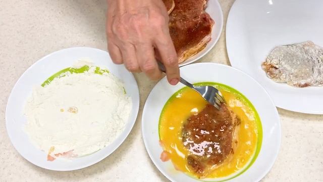 ОТБИВНЫЕ ИЗ СВИНИНЫ! БЫСТРО И ОЧЕНЬ ВКУСНО!!! смотреть онлайн