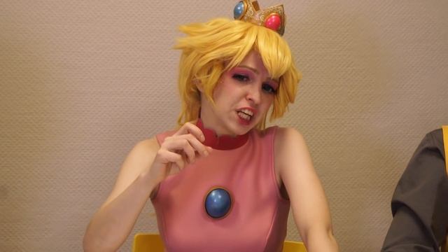 Хаукарль: Косплееры пробуют исландское блюдо из гниющей акулы смотреть онлайн