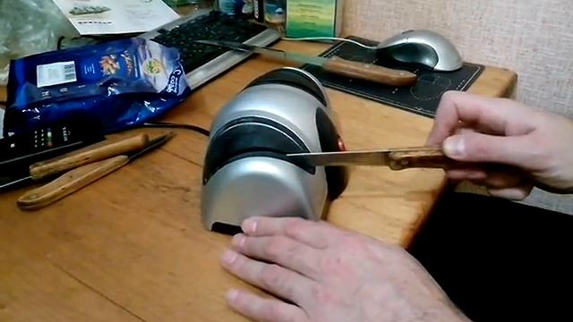 Электрическая точилка Rolsen Подробный обзор смотреть онлайн