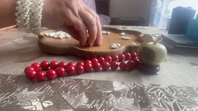 [ГАДАНИЕ НА БОБАХ] Что пропустите через своё сердце смотреть онлайн