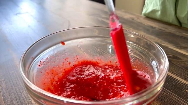 Как я заготовила КЛУБНИКУ на зиму. ЛУЧШИЙ способ!!! смотреть онлайн