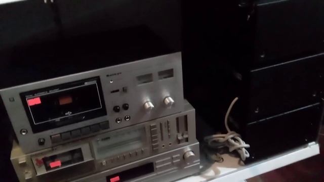 VINTAGE TECH - Культпоход в магазин винтажной техники. смотреть онлайн