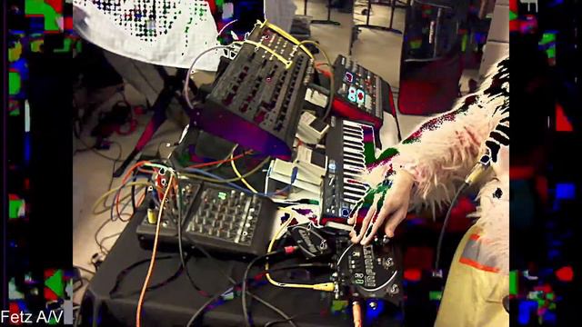 Sonic Explorations & Experiments #7 Korg MS-20m (Live Improvised Dawless Performance) смотреть онлайн