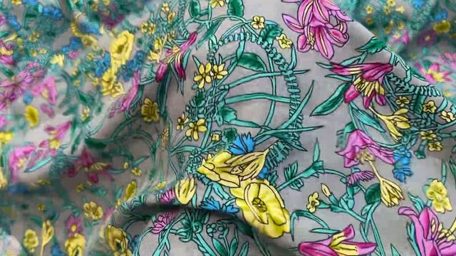 Плательная вискоза из стока Gucci смотреть онлайн