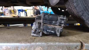 Причина поломки КОМПРЕССОРА пневмоподвески на Mercedes-Benz ML?!