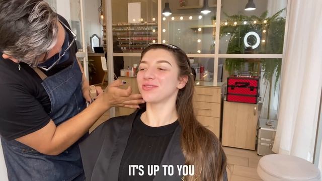 I GOT MAKEUP DONE AT THE MOST LUXURIOUS SALON IN MY CITY смотреть онлайн