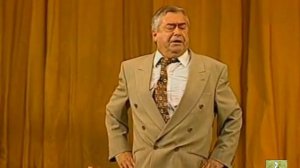 Собрание на ликёро-водочном заводе. Роман Карцев