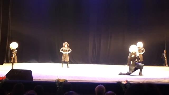 Georgian Dance Qartuli Cekva Грузинские танцы Казбегури новый год 2015