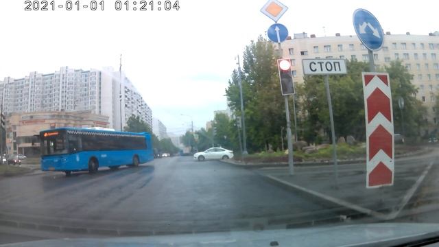 Москва. Бирюлево. Улица Бирюлевская. 31.05.2022 смотреть онлайн
