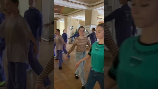 «Арабеск» на разминке) смотреть онлайн
