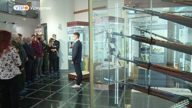 В Музее Калашникова в Ижевске открылась выставка об истории стрелкового оружия смотреть онлайн