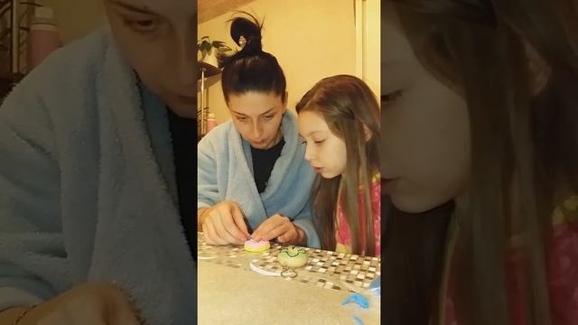 Бублик своими руками! Делаем с мамой из воздушного пластилина!) смотреть онлайн