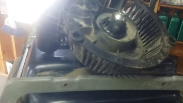 Honda EU3000is, Episode #3. Lots of fixen, valve adjustment, sediment bowl cleanin, new pull rope! смотреть онлайн