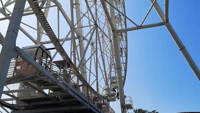 Колесо обозрения в Анапе смотреть онлайн