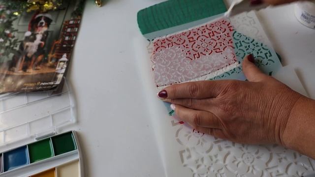 Надоели новогодние венки на входных дверях. Свежая идея украшения двери из доступных материалов смотреть онлайн