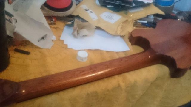 All Utily Hammer Double Cut Electric Guitar Build смотреть онлайн