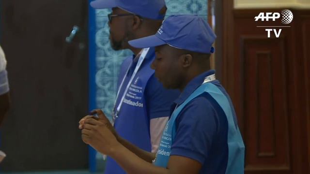 Polls open in Angola as Dos Santos ends long rule смотреть онлайн