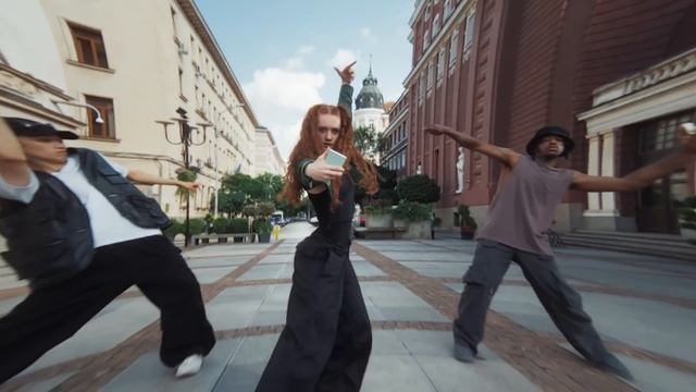 Galaxy Z Flip5: Official Film | Samsung смотреть онлайн