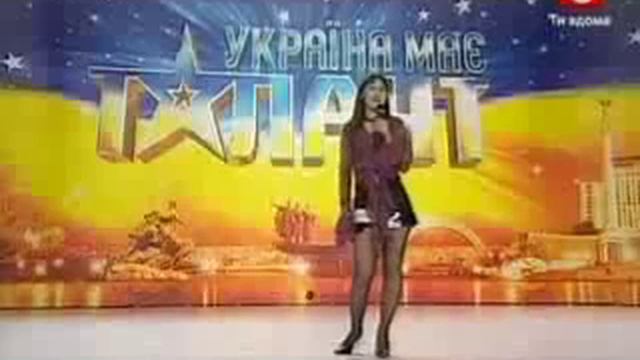 Тупая курица на сцене смотреть онлайн