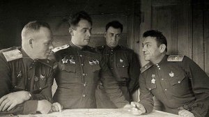 В честь кого были названы улицы рядом с Музеем янтаря? Дню Героев Отечества посвящается