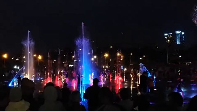 Пермь 2019 новый фонтан на Эсплонаде смотреть онлайн