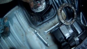 Датчик уровня топлива приора врет.......ищем причину