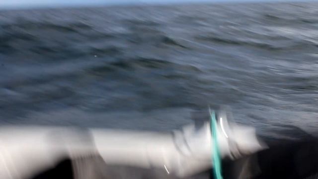 По озеру Байкал на моторной лодке.