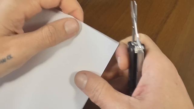 Мультитул LEATHERMAN SQUIRT и SKELETOOL GIFT смотреть онлайн