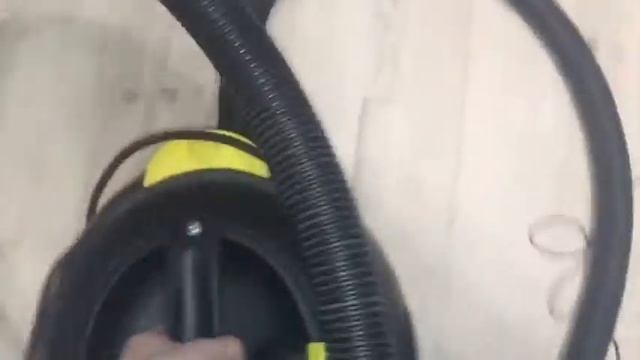 Пылесос Karcher ds 6 Premium Mediclean смотреть онлайн