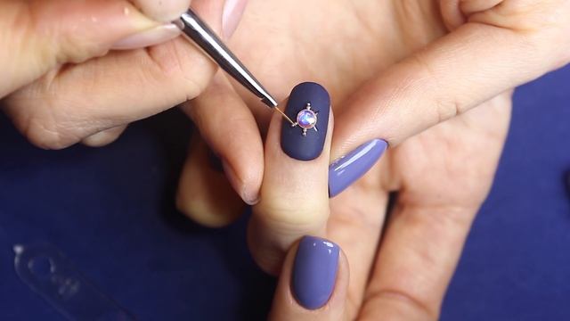 Новогодний Маникюр со Стразами на гель лак. Дизайн ногтей "снежинка" стразами с гель лаком Lianail смотреть онлайн