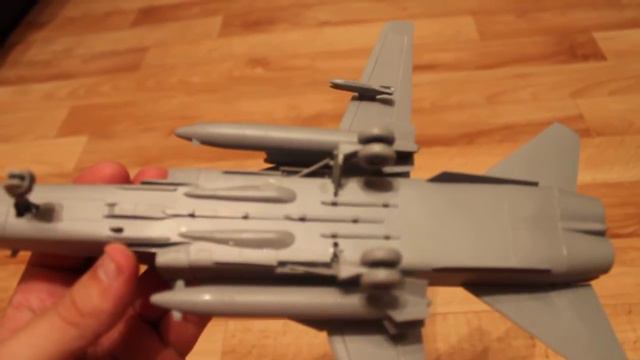 Обзор стендовой модели СУ-24 смотреть онлайн