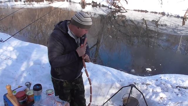 Весенний отдых на речке. Готовим на костре блюдо "Сакоташ" смотреть онлайн