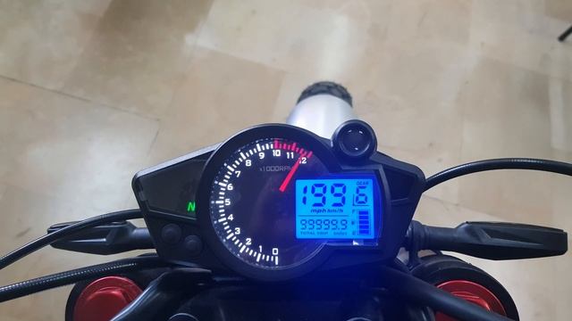 Scrambler 250 Belleza de moto 0km! GYE смотреть онлайн