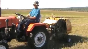 Прессование сена на минитракторе Уралец + пресс-подборщик